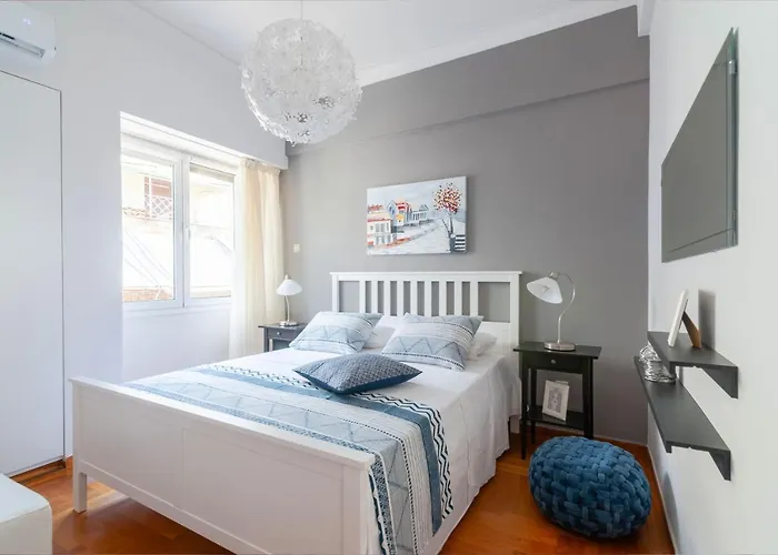 Elpis By Heloni Apartments